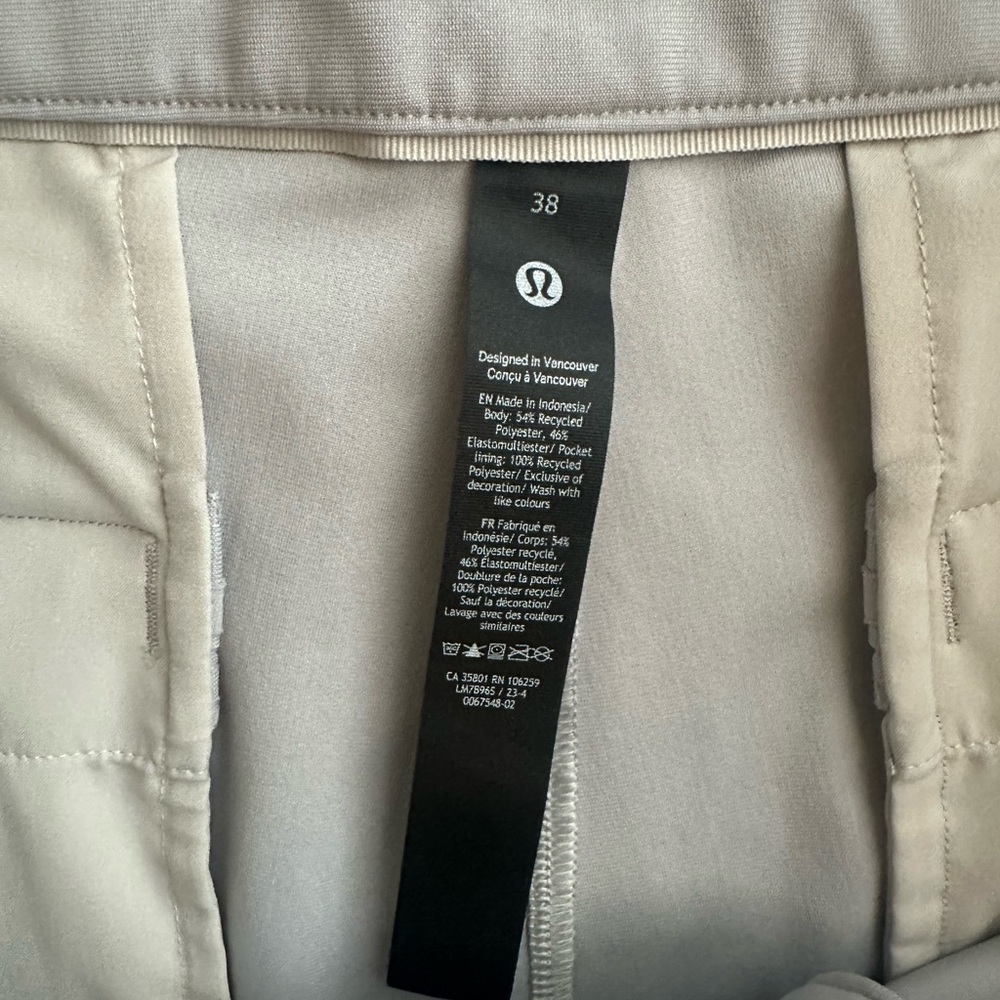 Lululemon bundle men’s shorts 38 - Picture 4 of 5